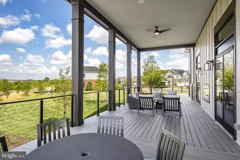 Exterior - 42863 Beaver Crossing Sq, Ashburn, VA 20148 photo 15 of 15