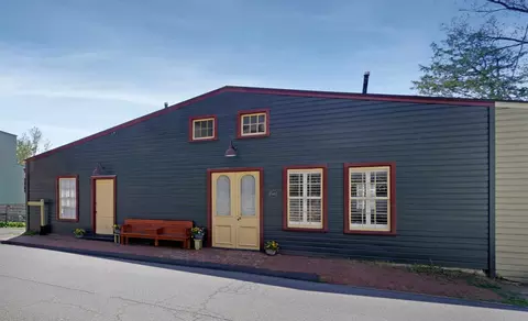 15483 Second St, Waterford, VA 20197