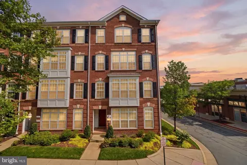 43523 Mahala St, Leesburg, VA 20176
