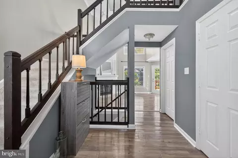 Entry Way - 43793 Stonebridge Dr, Ashburn, VA 20147 photo 1 of 14