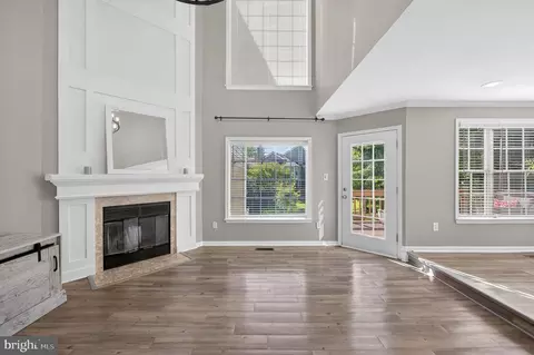 Living - 43793 Stonebridge Dr, Ashburn, VA 20147 photo 1 of 7