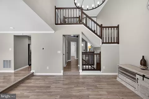 Entry Way - 43793 Stonebridge Dr, Ashburn, VA 20147 photo 8 of 14