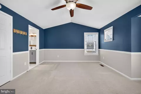 Entry Way - 43793 Stonebridge Dr, Ashburn, VA 20147 photo 11 of 14