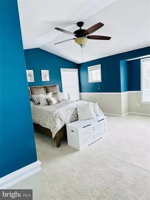 Bedroom - 43793 Stonebridge Dr, Ashburn, VA 20147 photo 3 of 7