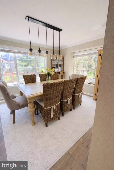 Dining - 43793 Stonebridge Dr, Ashburn, VA 20147 photo 2 of 2