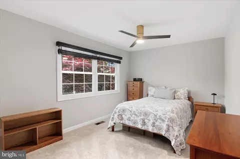 Bedroom - 1000 E Holly Ave, Sterling, VA 20164 photo 6 of 7