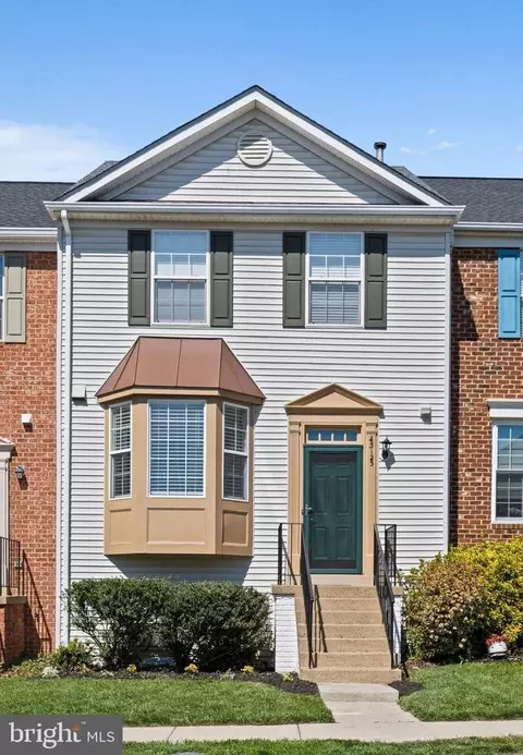 43123 Gatwick Sq, Ashburn, VA 20147