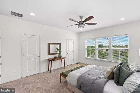 Bedroom - 20401 Codman Dr, Ashburn, VA 20147 photo 2 of 2