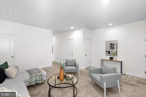 Entry Way - 20401 Codman Dr, Ashburn, VA 20147 photo 9 of 10