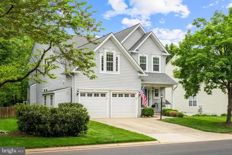 21397 Springwell Dr, Broadlands, VA 20148
