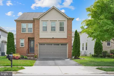 24839 Somerby Dr, Chantilly, VA 20152