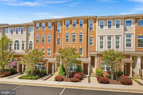 42263 Black Rock Ter, Aldie, VA 20105
