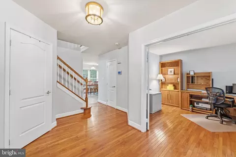 Entry Way - 43932 Tavern Dr, Ashburn, VA 20147 photo 1 of 6
