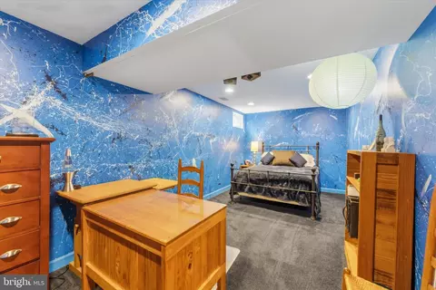 Bedroom - 43932 Tavern Dr, Ashburn, VA 20147 photo 5 of 6