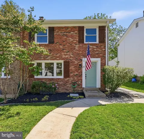 20 Sydnor St, Hamilton, VA 20158