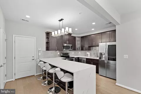 20567 Milbridge Ter, Ashburn, VA 20147