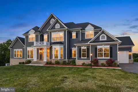 18030 Maintree Farm Ct, Leesburg, VA 20175