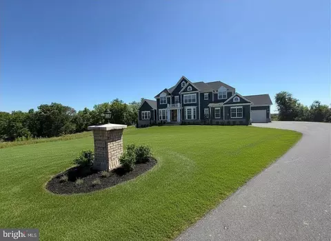 18030 Maintree Farm Ct, Leesburg, VA 20175