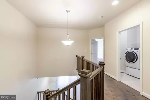Entry Way - 42554 Dreamweaver Dr, Brambleton, VA 20148 photo 3 of 6