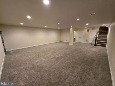 Living - 42554 Dreamweaver Dr, Brambleton, VA 20148 photo 6 of 6