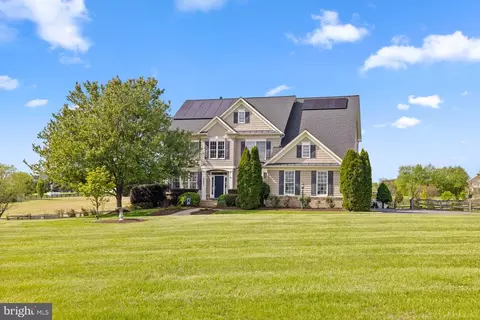 38547 Piggott Bottom Rd, Hamilton, VA 20158