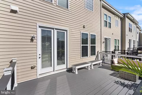 Exterior - 23491 Epperson Sq, Brambleton, VA 20148 photo 2 of 11