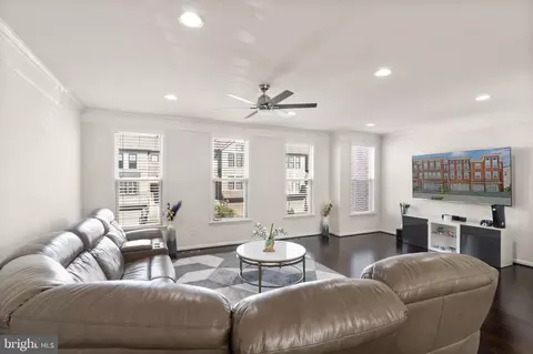 Living - 23491 Epperson Sq, Brambleton, VA 20148 photo 1 of 3