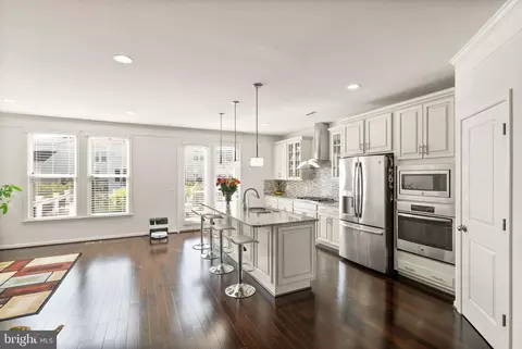 23491 Epperson Sq, Brambleton, VA 20148