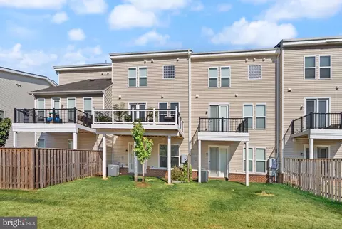 Exterior - 23491 Epperson Sq, Brambleton, VA 20148 photo 9 of 11