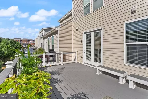Exterior - 23491 Epperson Sq, Brambleton, VA 20148 photo 4 of 11