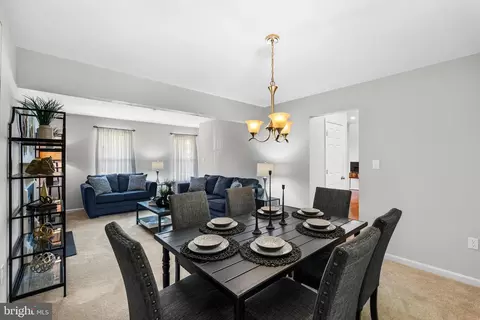 Dining - 13 Red Wing Ct, Sterling, VA 20164 photo 3 of 3