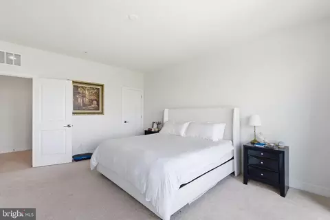 Bedroom - 20775 Lamlash Ter, Ashburn, VA 20147 photo 3 of 6