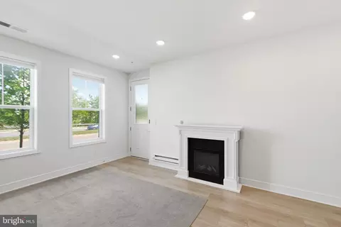 Living - 20775 Lamlash Ter, Ashburn, VA 20147 photo 1 of 1
