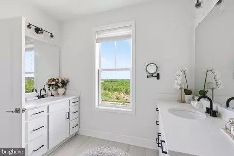 Entry Way - 20775 Lamlash Ter, Ashburn, VA 20147 photo 6 of 11