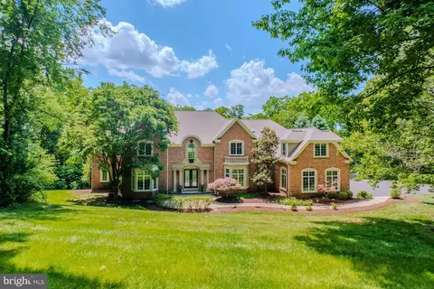 40321 Beacon Hill Dr, Leesburg, VA 20176