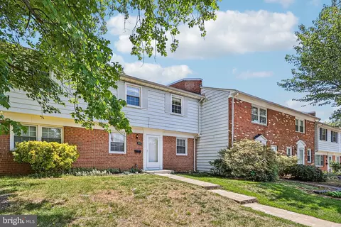 204 Shenandoah St SE, Leesburg, VA 20175