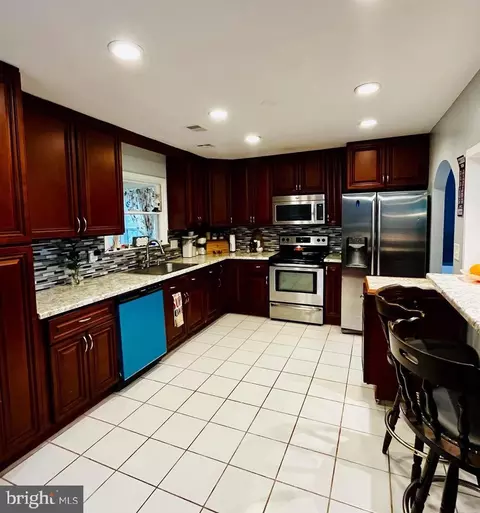 1305 N Sterling Blvd, Sterling, VA 20164