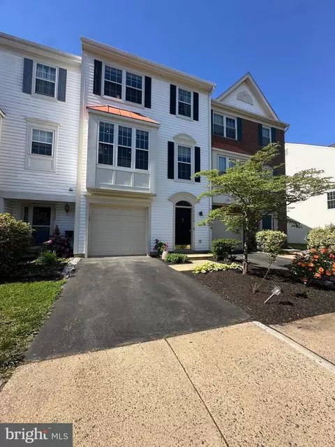 21740 Kings Crossing Ter, Ashburn, VA 20147