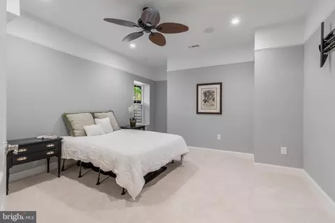 Bedroom - 42018 Mill Quarter Pl, Ashburn, VA 20148 photo 6 of 6