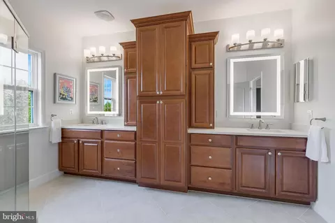 Entry Way - 42018 Mill Quarter Pl, Ashburn, VA 20148 photo 7 of 10