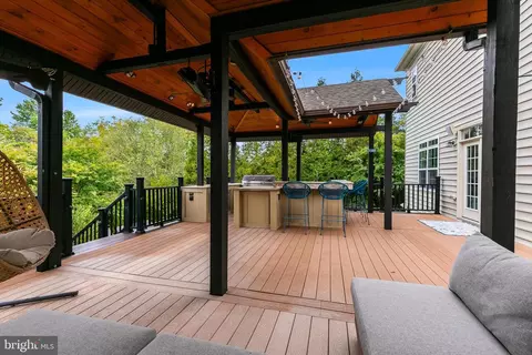 Exterior - 42018 Mill Quarter Pl, Ashburn, VA 20148 photo 14 of 21