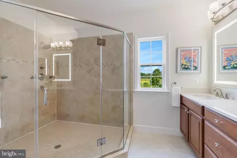 Bath - 42018 Mill Quarter Pl, Ashburn, VA 20148 photo 1 of 3