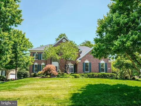19590 Saratoga Springs Pl, Ashburn, VA 20147