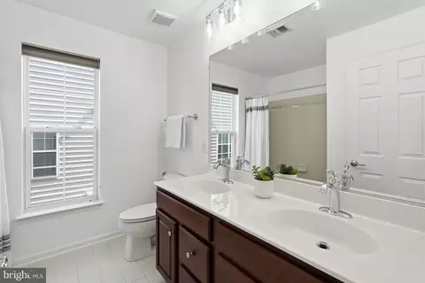 Entry Way - 42637 Willow Bend Dr, Brambleton, VA 20148 photo 5 of 5