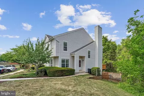 21676 Calamary Cir, Sterling, VA 20164