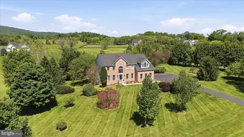 36704 Vineyard View Pl, Hillsboro, VA 20132