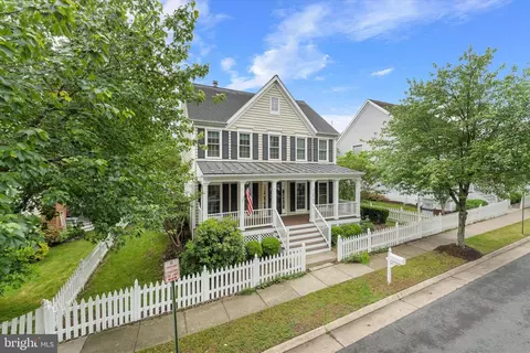 42869 Nashua St, Ashburn, VA 20147