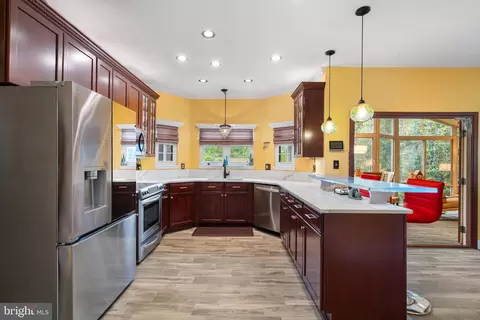 Kitchen - 20617 Avalon Ct, Sterling, VA 20165 photo 1 of 4