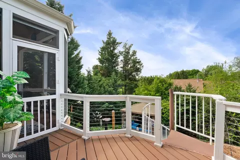 Exterior - 20617 Avalon Ct, Sterling, VA 20165 photo 16 of 26
