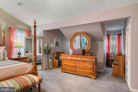 Bedroom - 20617 Avalon Ct, Sterling, VA 20165 photo 2 of 6